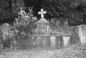 Moore family grave, plot 5207, Bolton Street Cemetery