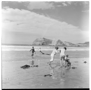 Castlepoint, and the annual horse races along the beach, 1971.