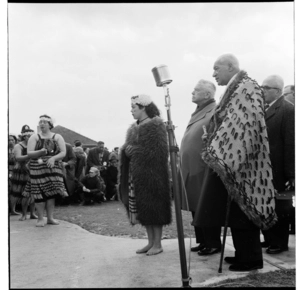 Opening of meeting house, Waiwhetu Marae, Lower Hutt, dawn ceremony