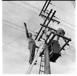 Linemen; Bringing the washing in, Ruatoria