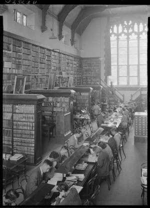 Library interior, Hunter Building, Victoria University College, Wellington - Photograph taken by W Wilson