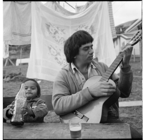 Te Moana family gathering, possibly at Maraeroa Marae, Waitangirua