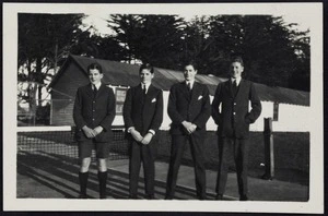 Photographer unknown :Group portrait of unidentified secondary school boys