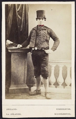 Photographer unknown :Portrait of a man in dutch costume