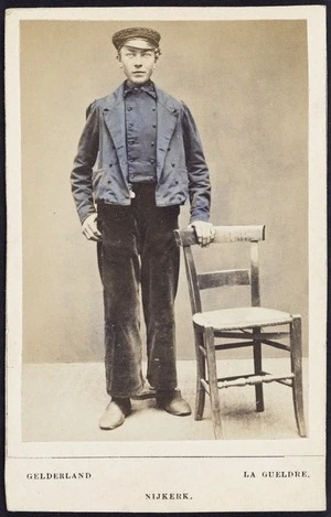 Photographer unknown :Portrait of a man in dutch costume