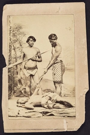 Photographer unknown :Portrait of three unidentified men