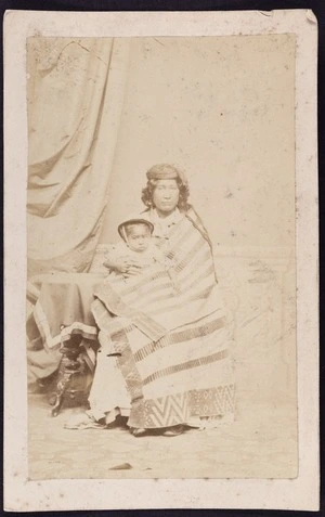 Photographer unknown :Portrait of unidentified woman and child