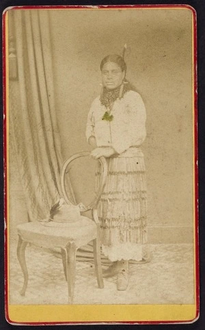 Photographer unknown :Portrait of unidentified woman