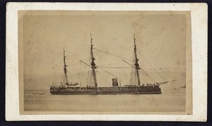 Photographer unknown :Photograph of unidentified ship