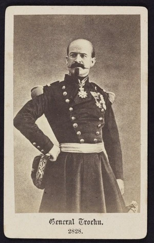 Photographer unknown :Portrait of General Trochu