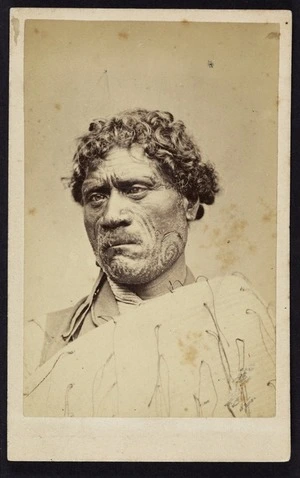 Photographer unknown :Portrait of unidentified man