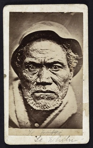 Photographer unknown :Portrait of unidentified man