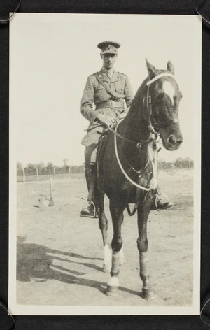 Nathaniel Arthur Pearce on his horse Mic while in the 4th Battalion Grenadier Guards, during World War One