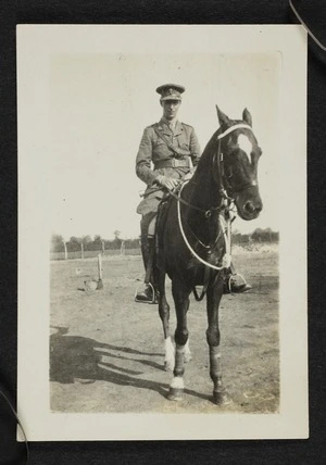 Nathaniel Arthur Pearce on his horse 'Mic' while in the 4th Battalion Grenadier Guards, during World War One