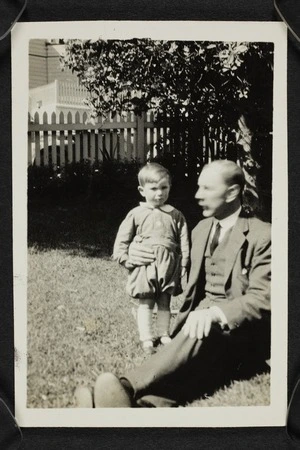 Dr Thomas Duncan Macgregor Stout sitting beside his young son Robert Edward Stout