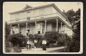 Stout family at Watson Street house
