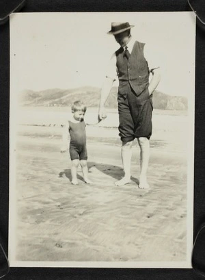 Thomas Duncan McGregor Stout with his young son Robert Edward Stout at the beach