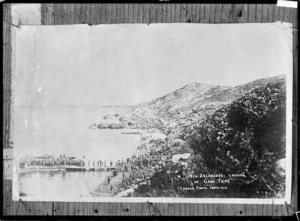 New Zealanders landing at Gaba Tepe, Gallipoli Peninsula - Photograph taken by Cooper