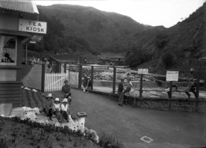 Khandallah public swimming baths, Wellington