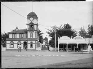 Post Office and town clock at Cambridge, circa 1913-1915