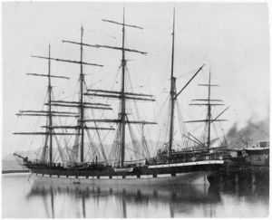 Easter, Theophilus, fl 1886-1900s :Photograph of the barque Hinemoa