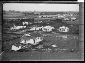 Paeroa, looking West, ca 1918 - Photograph taken by Fred. E Flatt