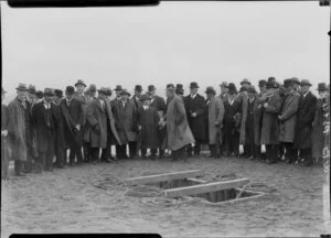State funeral of Prime Minister William Ferguson Massey, graveside, Miramar, Wellington