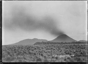 Mount Ngauruhoe in eruption, 1909