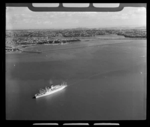 Departure of USS Monterey, Orakei Bay and Okahu Bay, Auckland Region