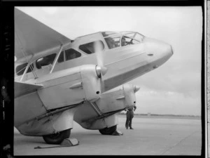 De Havilland DH89 Dominie biplane with propellors turning