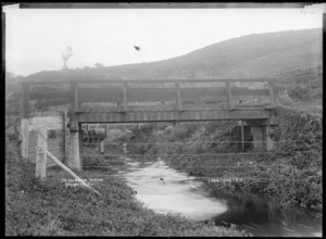 The Red Bridge, Te Mata, near Raglan, 1910 - Photograph taken by Gilmour Brothers