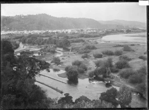 View of Taumarunui with the junction of the Whanganui River and the Ongarue River in the foreground