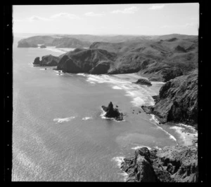 Anawhata and Keyhole Rock, Waitakere, Auckland