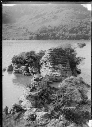 Fairy Rocks, Ponganui, in the vicinity of Raglan, 1910 - Photograph taken by Gilmour Brothers