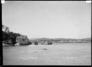 Raglan from Pungataka, looking across the harbour, August 1910 - Photograph taken by Gilmour Brothers