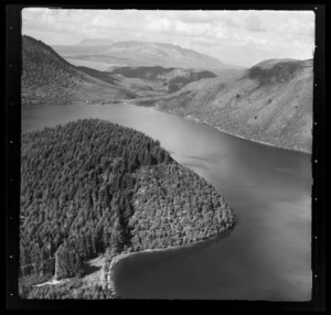 Lake Rotokakahi, Rotorua District, Bay of Plenty Region