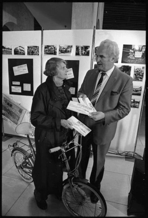 Sonja Davies and Wellington Mayor, James Belich - Photograph taken by Merv Griffiths.