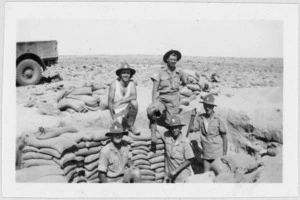 Members of 27 New Zealand (Machine Gun) Battalion at a gun position during training, Egypt - Photograph taken by W R Norman