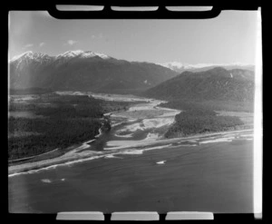 Mahitahi River, Bruce Bay, Westland, West Coast