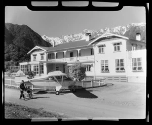 Mount Cook Airlines Tripacer and unidentified hotel, Fox Glacier, Westland, West Coast