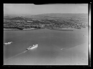 SS Orsova arrives in Auckland
