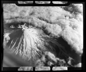 Mount Egmont (Mount Taranaki), photographed from a Vickers Viscount aircraft