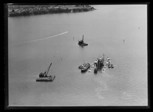 Salvage of Steel Company dredge Hapai, Auckland