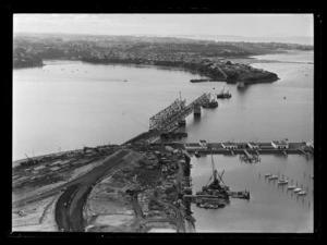 Westhaven approach to the Auckland Harbour Bridge