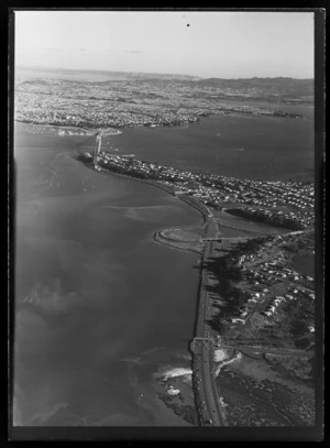 Northern approach roads to the Auckland Harbour Bridge