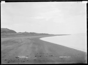 South Heads, Raglan, 1910 - Photograph taken by Gilmour Brothers
