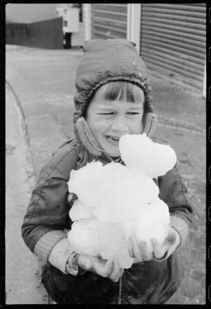 Graham Hogg of Wilton, Wellington, holding snowballs