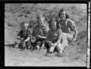 Armstrong children at Woolley's Bay