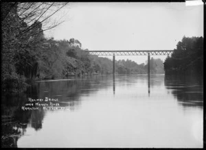 Railway Bridge over the Waikato River at Hamilton, circa 1910s