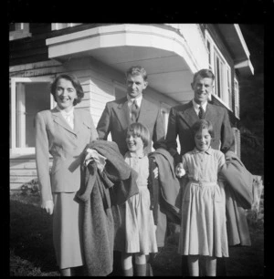Dorothy Pascoe and her daughters Anna and Sara, with mountaineers George Lowe and Edmund Hillary